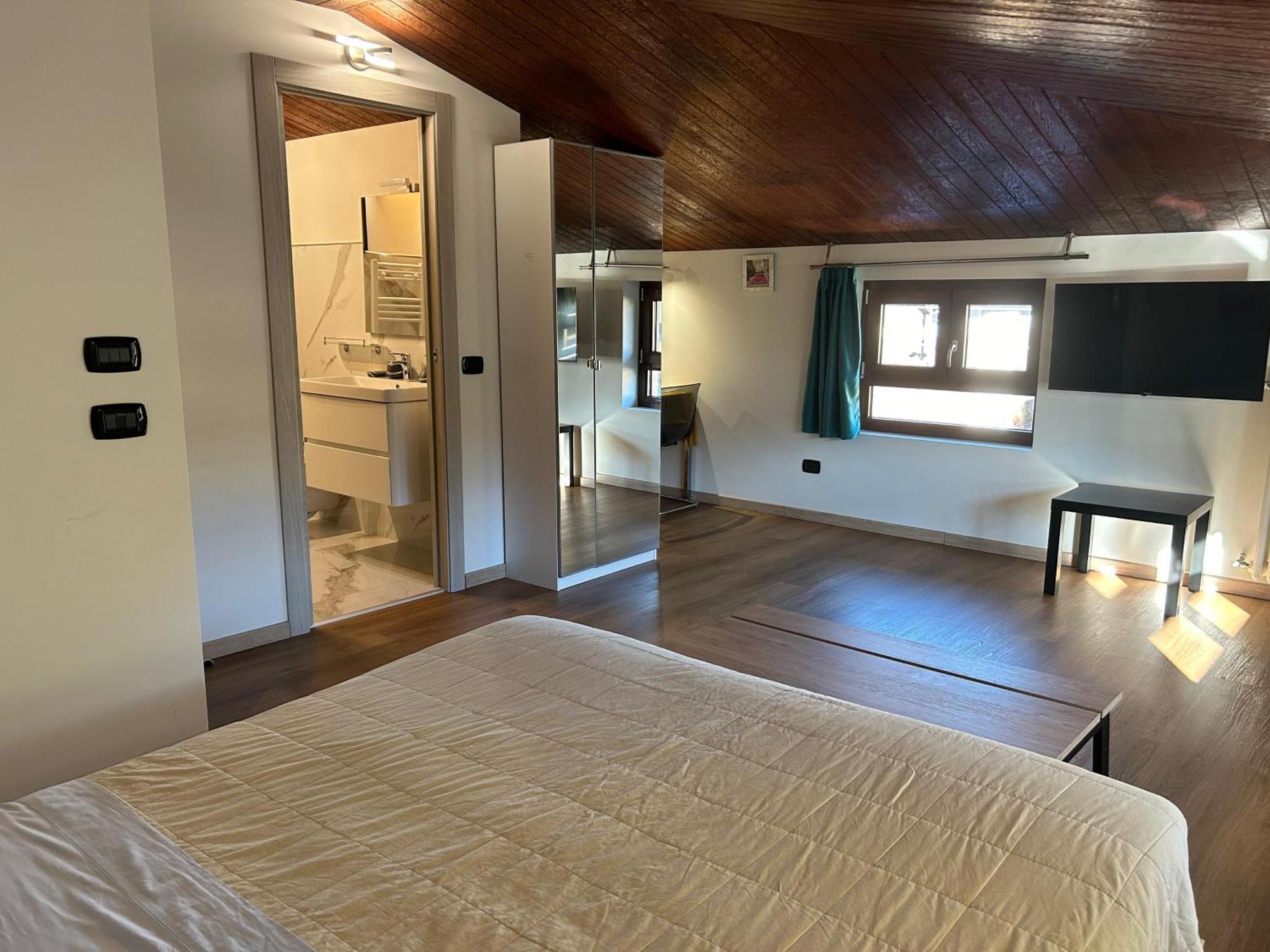 B&B Southitaly Busto Arsizio Eksteriør bilde