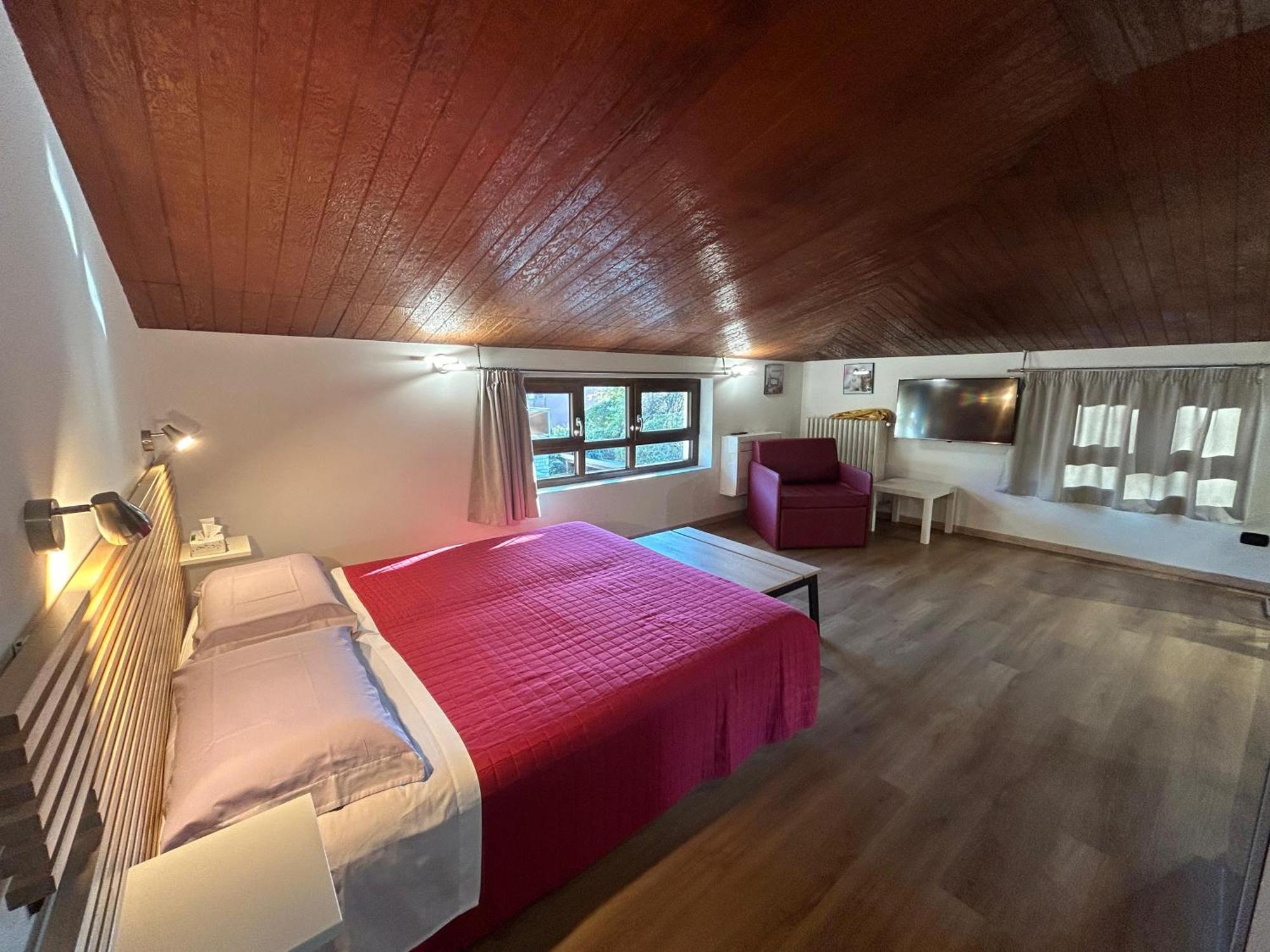 B&B Southitaly Busto Arsizio Eksteriør bilde