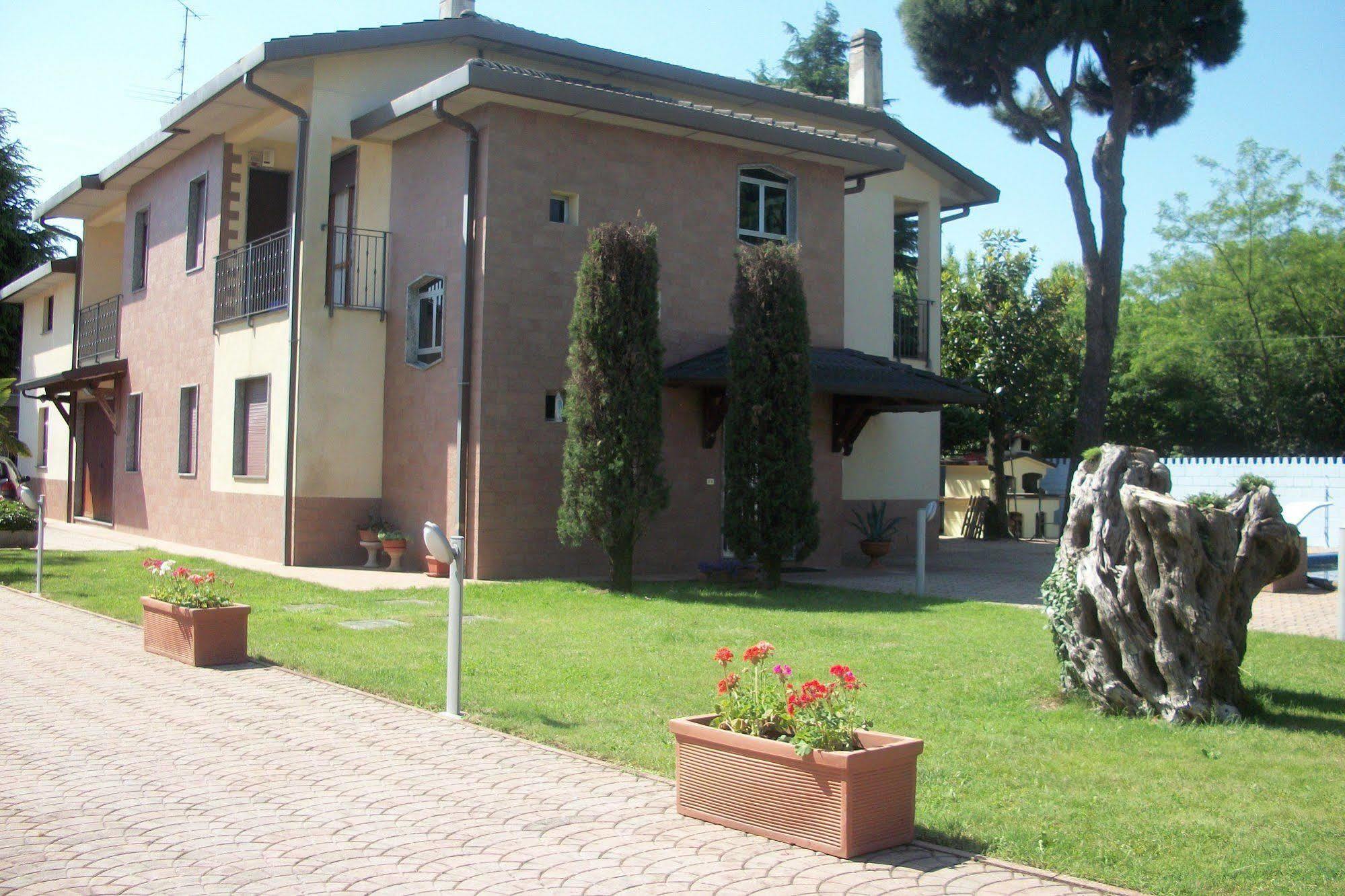 B&B Southitaly Busto Arsizio Eksteriør bilde