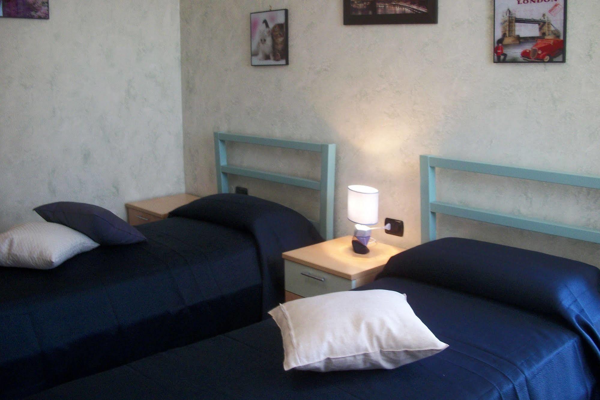 B&B Southitaly Busto Arsizio Eksteriør bilde