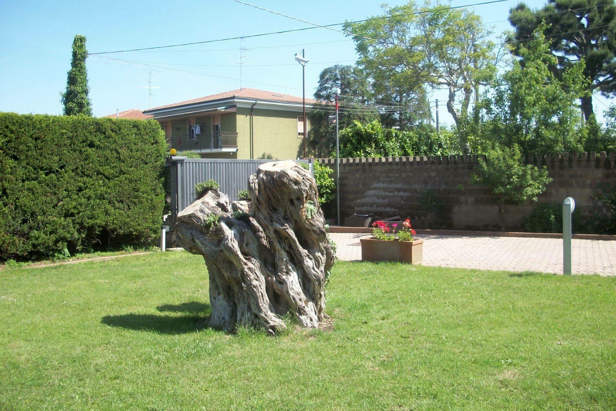 B&B Southitaly Busto Arsizio Eksteriør bilde